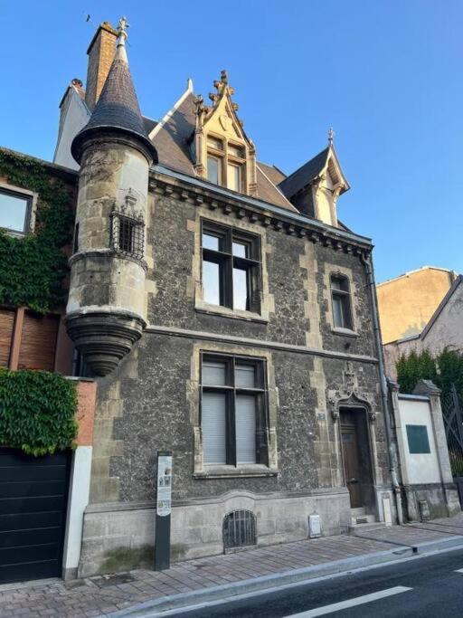 Apartamento Family Avec Vue Sur La Cathedrale De Reims Exterior foto